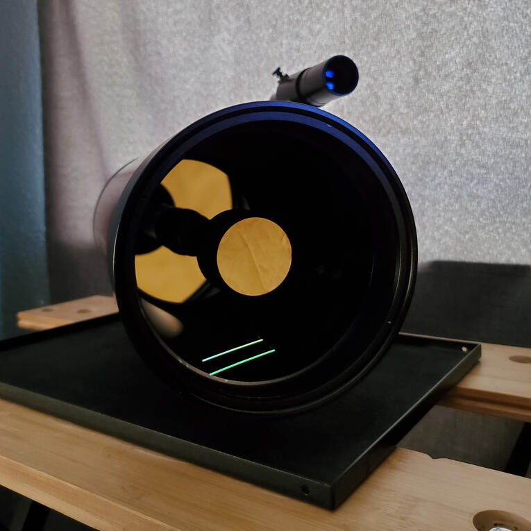 Orion Apex 127